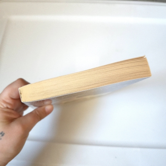 The Chronicles of Narnia: The Last Battle Book - Picture 6 of 7